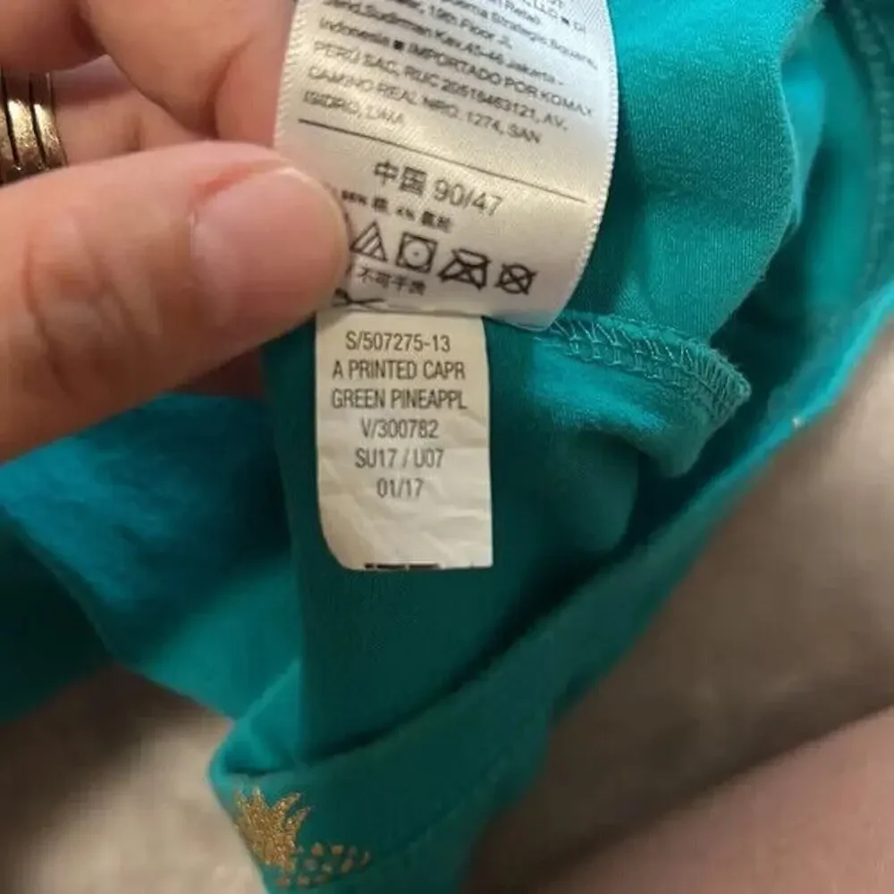 Old Navy Baby Girl Teal Pineapple Capri Leggings – Size 18–24M